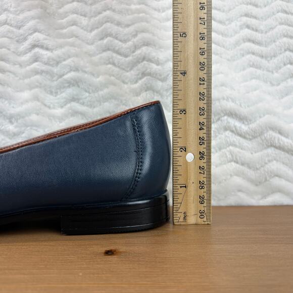 Trotters Womens Liz Tassel Loafers Navy Leather Brown Comfort Flat Shoes Sz 8M - Picture 11 of 11